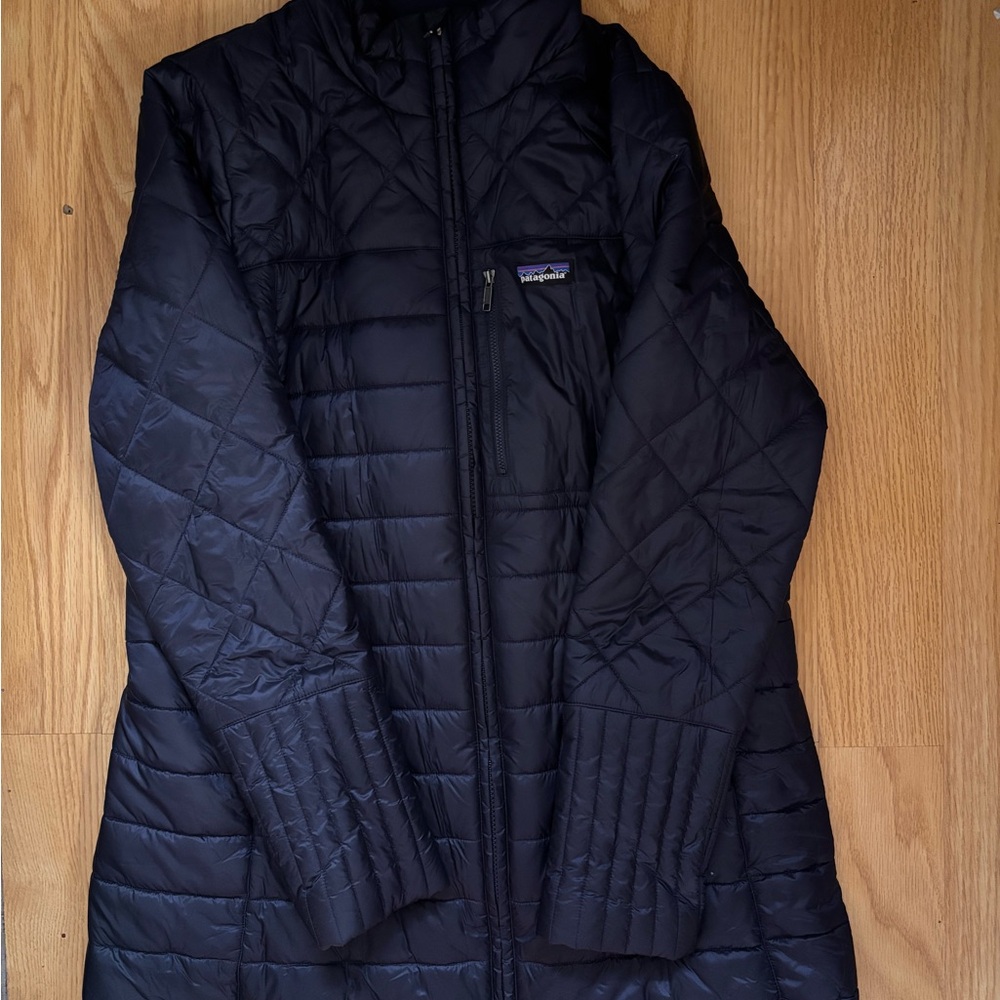 Patagonia Women's Navy Quilted Puffer Jacket